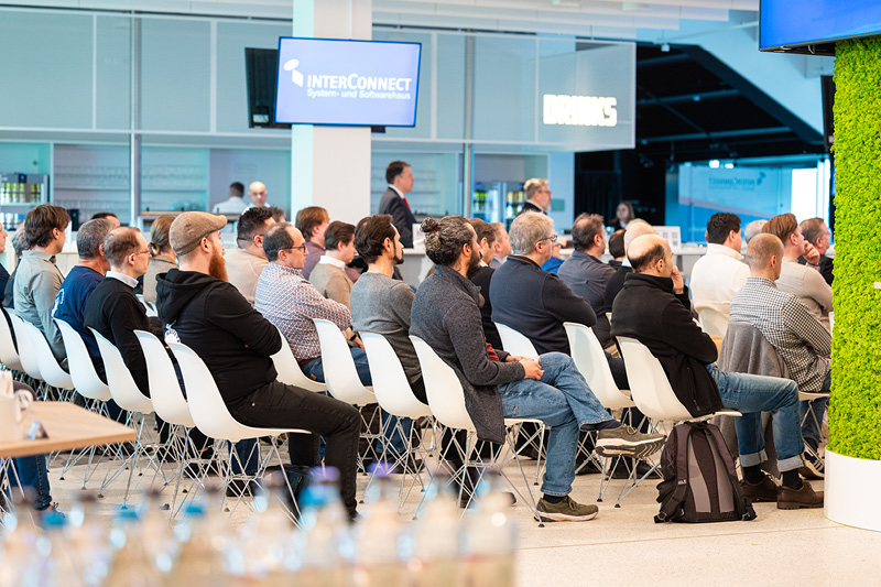 Die ausgebuchte Veranstaltung bot neben zwei Keynotes auch Vorträge von Sophos, G DATA, Hornetsecurity und InterConnect.