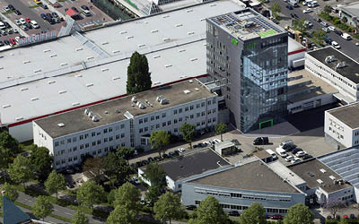 Mehr als 1400 Verkehrsunternehmen vertrauen auf die Unterstützung von INIT - mit Sitz in Karlsruhe - bei ihrer täglichen Arbeit. Init-Hauptsitz in Karlsruhe